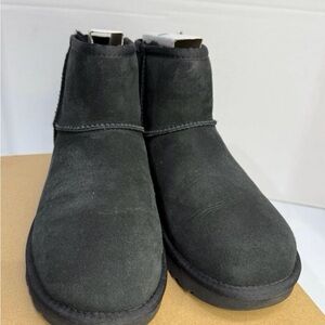 Ugg classic ultra minis boots